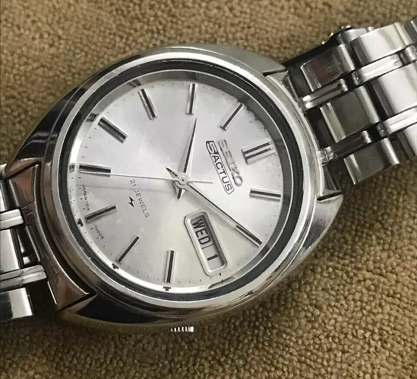 Seiko 5 Actus Automatic MENS Rare Full Silver Model